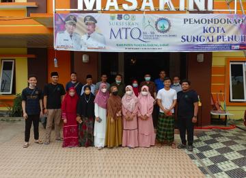 Kunjungan Rektor ke ofisial dan khafilah Kota Sungai Penuh di Kuala Tungkal