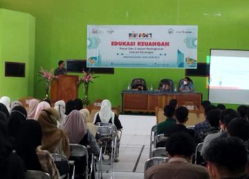 Seminar Edukasi Keuangan Mahasiswa FEBI-OJK 2021