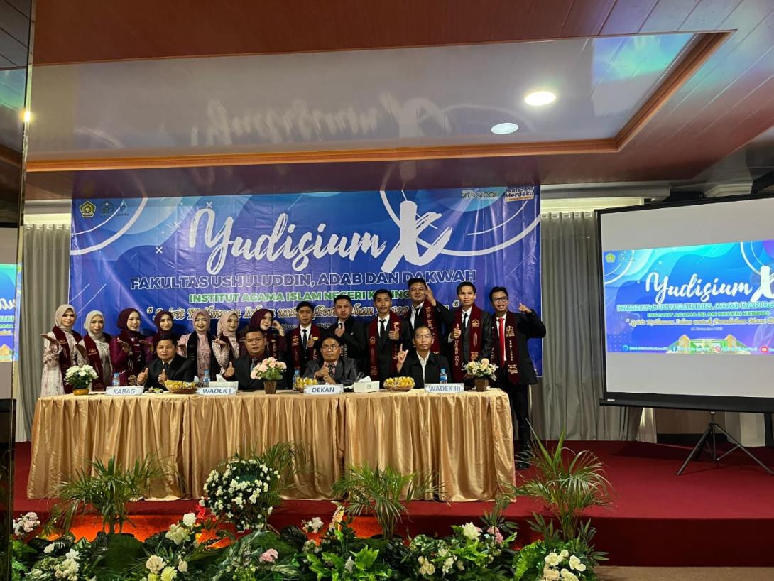 FUAD IAIN Kerinci Gelar Yudisium ke-X, 13 Mahasiswa Resmi Dikukuhkan sebagai Calon Lulusan