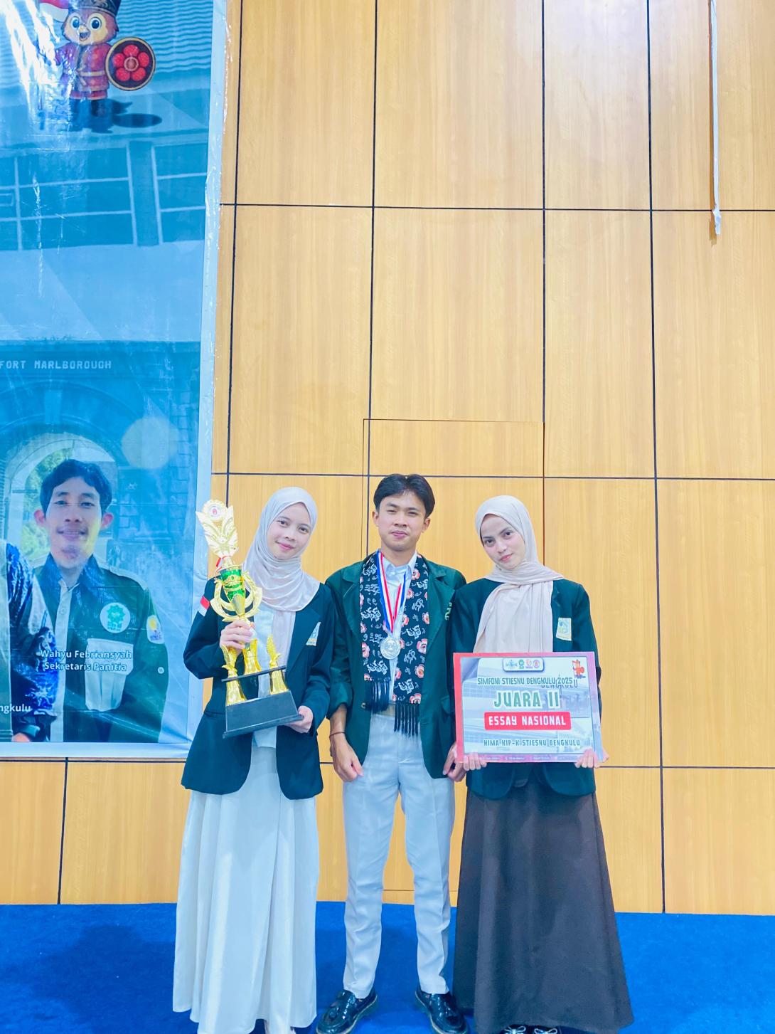 https://iainkerinci.ac.id/id/read/berita/1429/mahasiswi-iain-kerinci-raih-juara-ii-lomba-essay-nasional-pada-simposium-forum-inovasi-mahasiswa-indonesia-2025